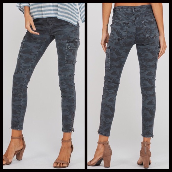 SALE‼️ Becca Camo Skinny Jeans - Picture 3 of 3